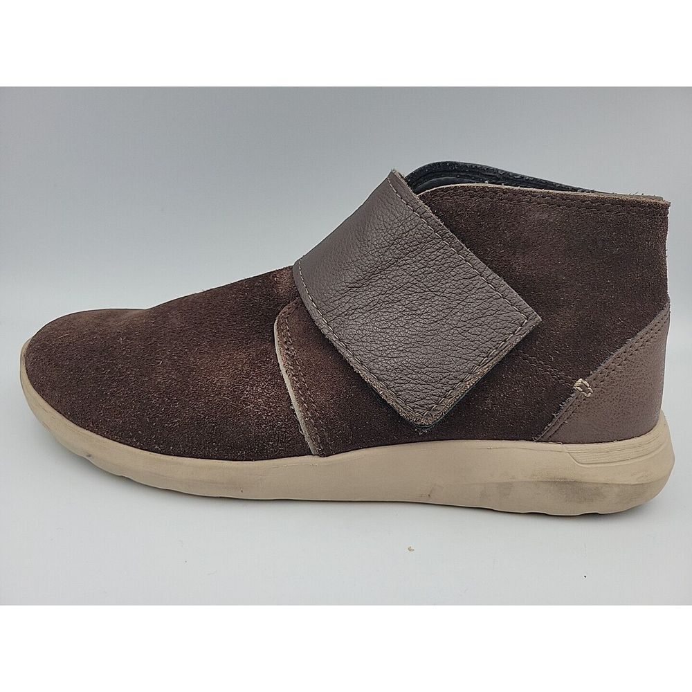 Crocs‎ Kinsale Men's Sz 8 Triple Comfort Brown Suede Chukka Boots Hook And Loop